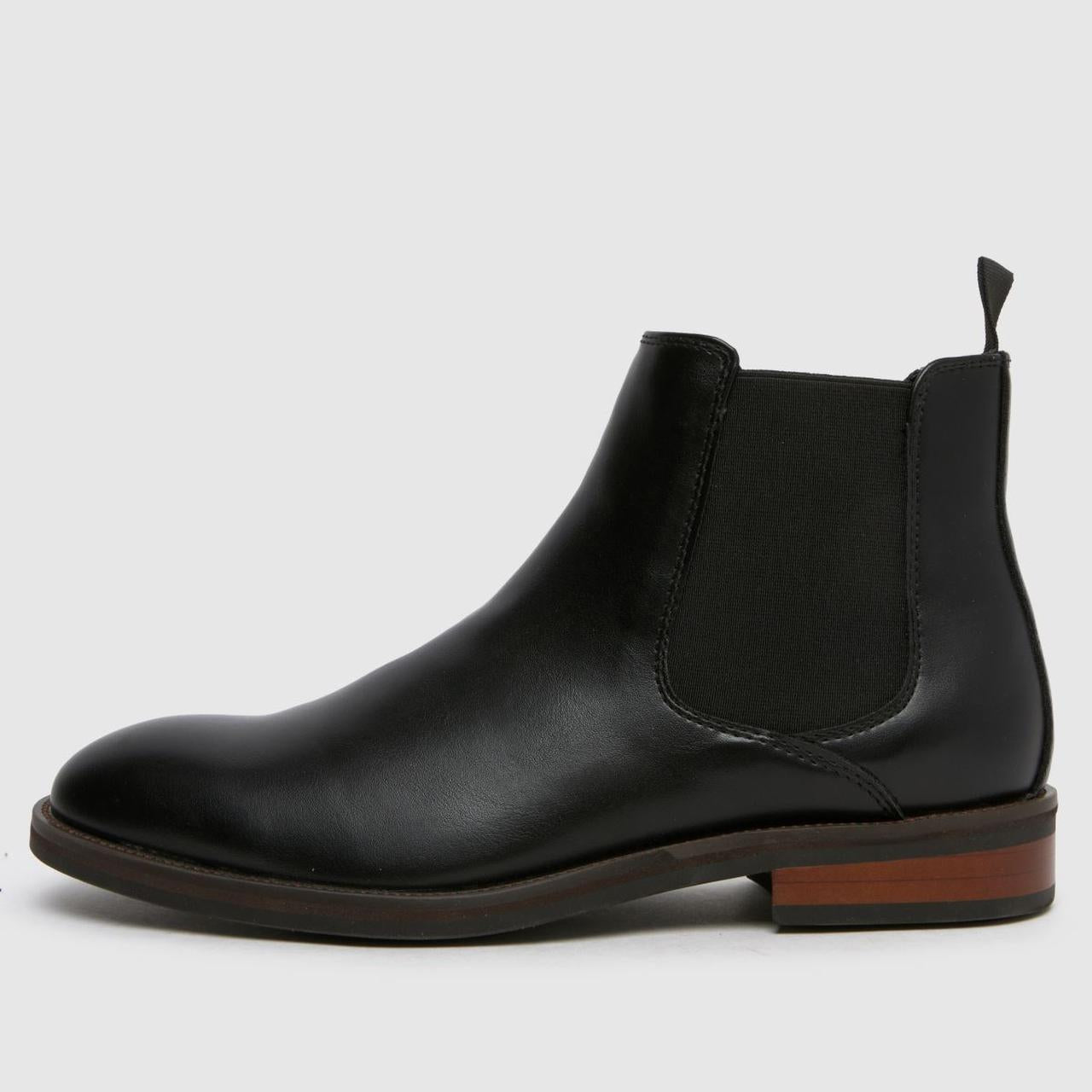 Damon Chelsea in Black